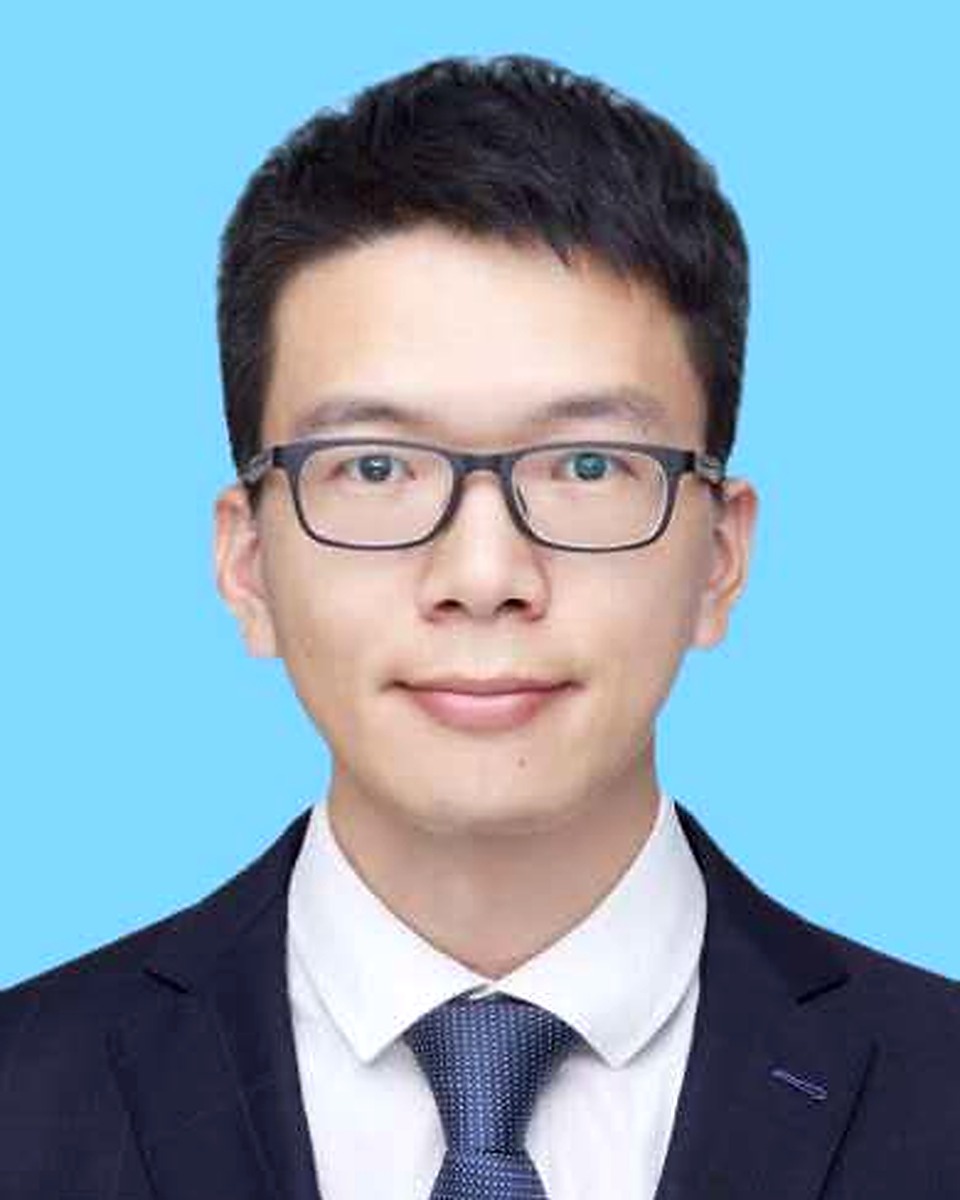 Zheng Yinhong, Mike Zheng lawyer
